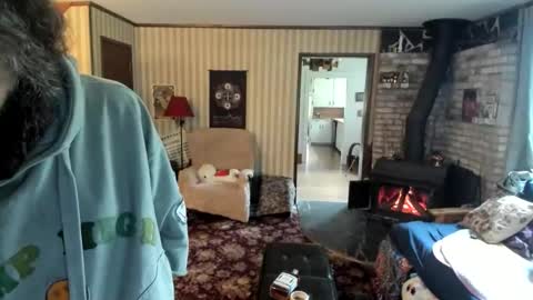 Snapshot of czechlove chatting on 11-27-25, 09:17 Andrew Thomas online show from 11-27-25, 09:17