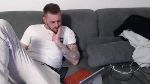 Snapshot of d3niis77 chatting on 12-17-25, 02:56 d3niis77 online show from 12-17-25, 02:56