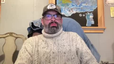 Snapshot of d4ddy858 chatting on 10-18-25, 03:31 d4ddy858 online show from 10-18-25, 03:31