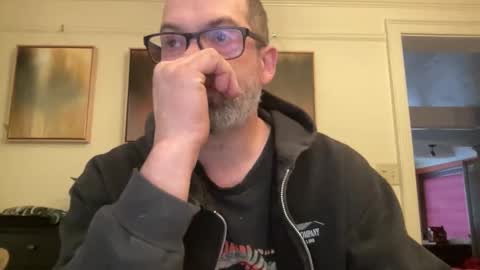 Snapshot of d4ddy858 chatting on 12-18-25, 08:37 d4ddy858 online show from 12-18-25, 08:37