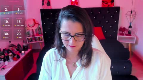 Mia  online show from 01-18-25, 12:47