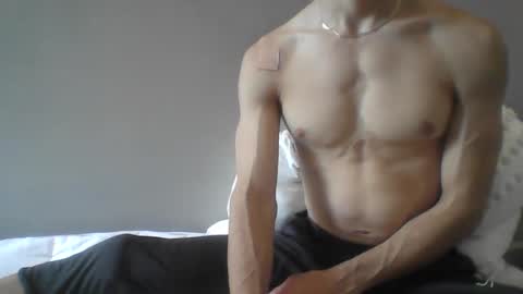 Snapshot of dabeibe chatting on 03-10-25, 03:41 Jewbb online show from 03-10-25, 03:41