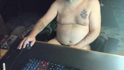 Snapshot of dadbodfatrod chatting on 12-16-25, 10:37 Daddy online show from 12-16-25, 10:37