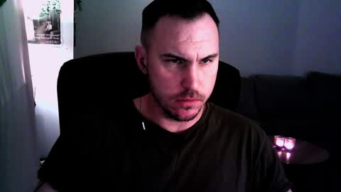 Snapshot of dadbodstephen chatting on 12-01-24, 05:13 DadBodStephen online show from 12-01-24, 05:13