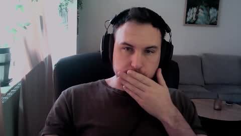 Snapshot of dadbodstephen chatting on 01-05-25, 08:54 DadBodStephen online show from 01-05-25, 08:54