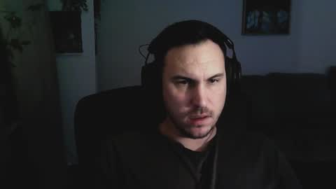 Snapshot of dadbodstephen chatting on 01-21-25, 08:32 DadBodStephen online show from 01-21-25, 08:32