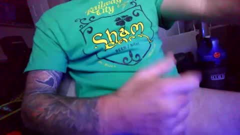 Snapshot of daddy4you452661 chatting on 01-10-25, 10:25 DaddyCanUseYou online show from 01-10-25, 10:25