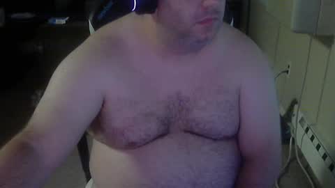 Snapshot of daddybody4u chatting on 09-18-25, 07:05 daddybody4u online show from 09-18-25, 07:05