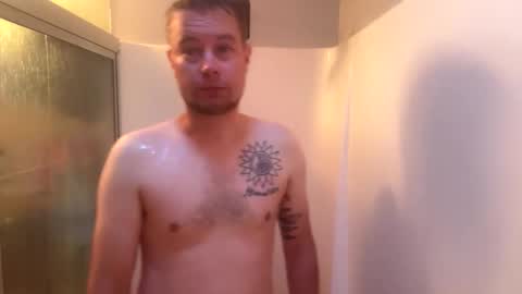 Snapshot of daddycam33 chatting on 10-13-25, 01:55 DaddyCam33 online show from 10-13-25, 01:55