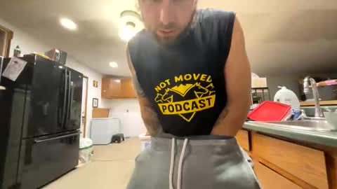 Snapshot of daddydic120402 chatting on 11-02-25, 12:40 daddydic120402 online show from 11-02-25, 12:40