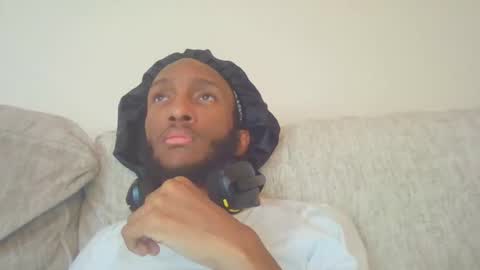 Snapshot of daddygage95 chatting on 09-09-25, 05:45 Black Joe Francis online show from 09-09-25, 05:45