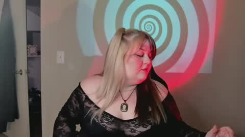 Snapshot of daddygaia8888 chatting on 01-03-25, 08:00 Goddess Gaia online show from 01-03-25, 08:00