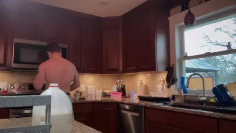 Snapshot of daddygmoney6969 chatting on 12-11-24, 02:44 daddygmoney6969 online show from 12-11-24, 02:44