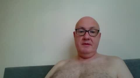 daddyhere4uall6 online show from 11-11-25, 08:03