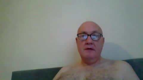 daddyhere4uall6 online show from 11-18-25, 08:19