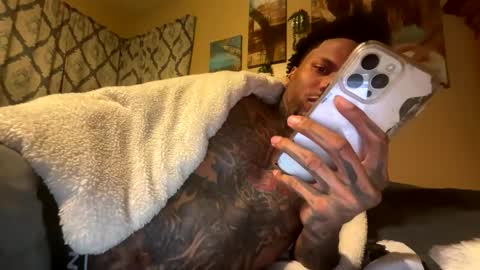 Snapshot of daddyjanimal chatting on 02-21-26, 04:13 sexy tatted king bbc online show from 02-21-26, 04:13