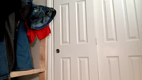 Snapshot of daddyplumber1 chatting on 12-20-25, 05:09 daddyplumber1 online show from 12-20-25, 05:09