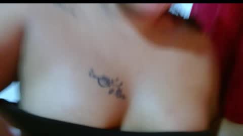 Snapshot of daddys_little_slutty chatting on 10-31-25, 03:07 Thalya online show from 10-31-25, 03:07