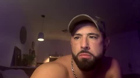 Snapshot of daddysboy369 chatting on 10-22-25, 09:09 DaddysLilCumDump online show from 10-22-25, 09:09
