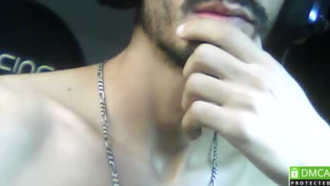 Snapshot of daddyselim chatting on 10-12-25, 01:59 the alpha online show from 10-12-25, 01:59