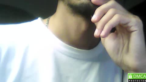 Snapshot of daddyselim chatting on 10-29-25, 09:22 the alpha online show from 10-29-25, 09:22