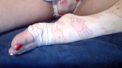 Snapshot of daddysgirlava chatting on 11-13-25, 04:22 Ava Angel online show from 11-13-25, 04:22