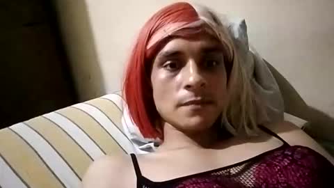 Snapshot of daddysissy250498 chatting on 10-28-25, 11:51 daddysissy250498 online show from 10-28-25, 11:51