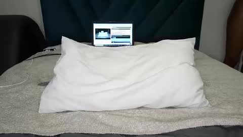 daddyslittleebony online show from 10-27-25, 09:13