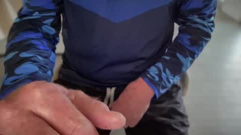 Snapshot of daddysucksfuckscums chatting on 01-19-25, 03:10 daddysucksfuckscums online show from 01-19-25, 03:10