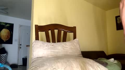 Snapshot of daddyway2happy chatting on 12-02-24, 03:36 Let Me IRL online show from 12-02-24, 03:36