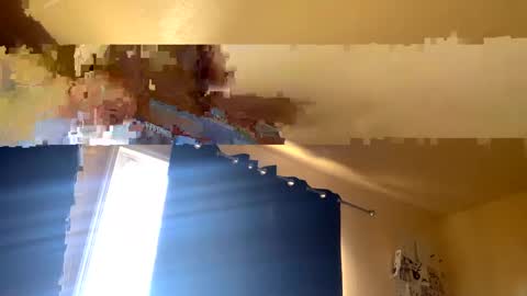 Snapshot of daddyway2happy chatting on 01-19-25, 11:10 Let Me IRL online show from 01-19-25, 11:10