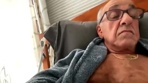 Snapshot of daddyweis chatting on 09-14-25, 04:55 daddyweis online show from 09-14-25, 04:55