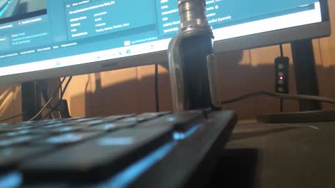 Snapshot of dadyscam chatting on 11-01-25, 11:29 dadyscam online show from 11-01-25, 11:29