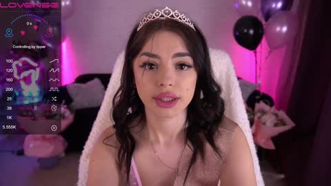 Snapshot of daenerys_daen chatting on 01-11-25, 09:57 daenerys_daen online show from 01-11-25, 09:57