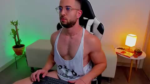 Snapshot of dafboy_ chatting on 12-02-25, 03:07 Allan Daf online show from 12-02-25, 03:07