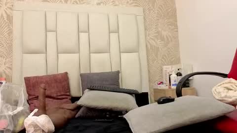 daffnelewis online show from 11-01-25, 11:56