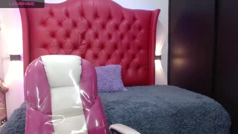 dafne online show from 10-08-25, 07:22