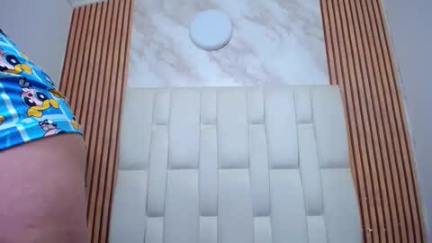 Dafne Castro online show from 10-08-25, 07:11