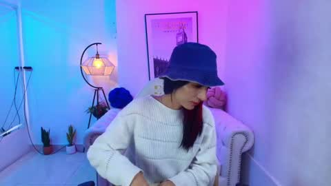 dafne huges online show from 01-19-25, 12:17