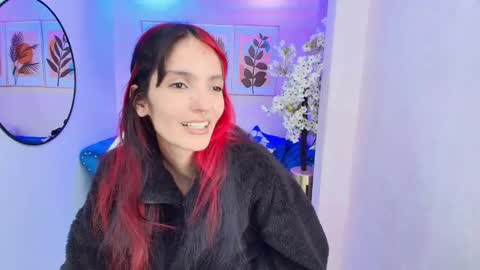 dafne huges online show from 10-06-25, 07:44