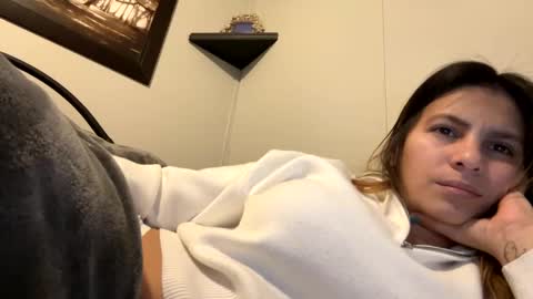 Snapshot of dafnecloutier chatting on 01-15-25, 11:43 Dafne 27 Cory-24 online show from 01-15-25, 11:43