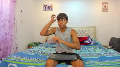 dafnezahiraa  online show from 01-30-25, 06:21