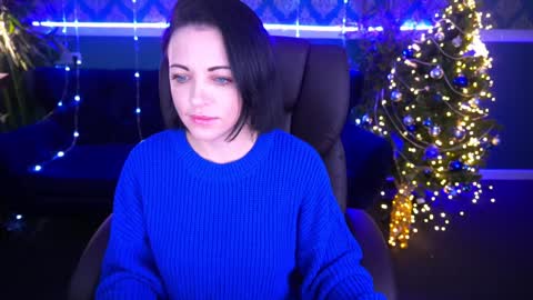 Dafni Mon online show from 12-15-24, 06:40