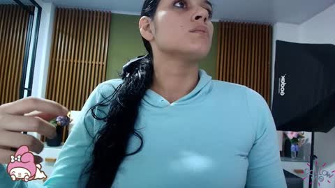  Dahiana  online show from 01-12-25, 07:53