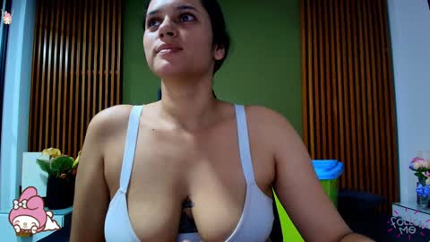  Dahiana  online show from 02-03-25, 07:52