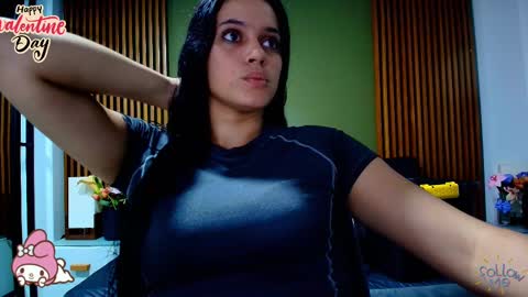  Dahiana  online show from 02-15-25, 08:01