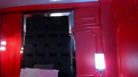 Snapshot of dahianeconnor chatting on 12-03-25, 11:30 Dahiane Connor online show from 12-03-25, 11:30