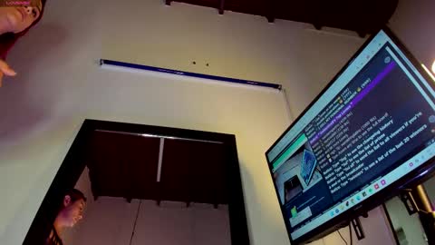 Dahian Fox online show from 03-10-25, 06:56