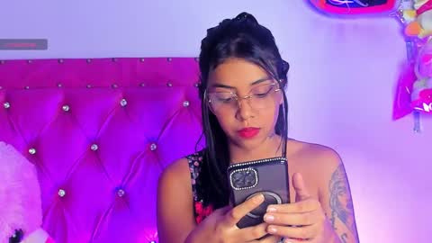    online show from 02-11-25, 07:44