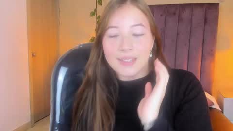 Dahlia online show from 11-16-25, 06:13